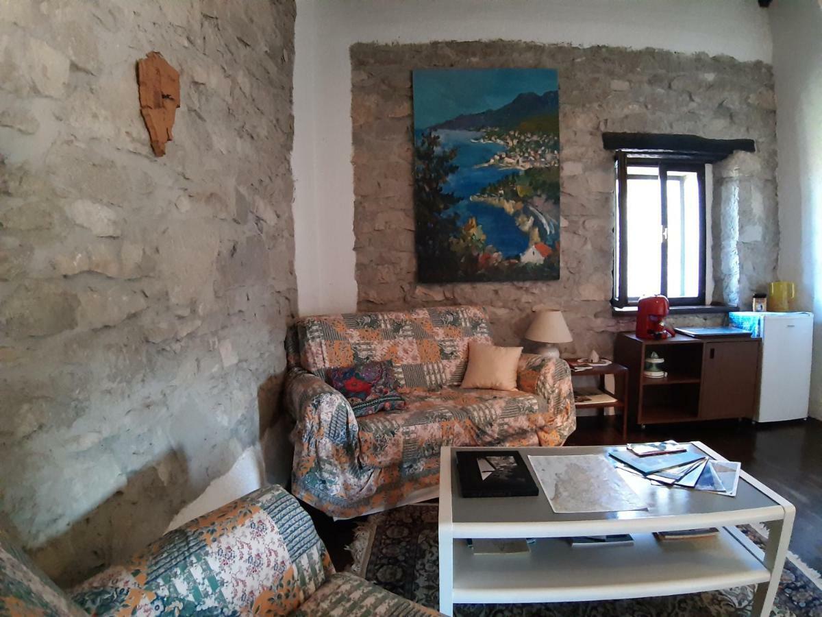 Casa Gaia Hotel Hum Zewnętrze zdjęcie